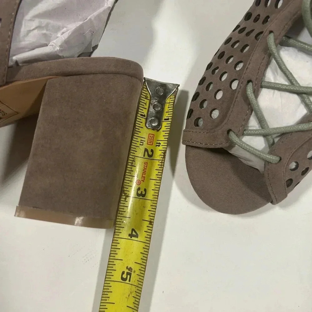 NIB!Shoe Shoe Republic LA-Suede Perforated-Lace UpPeep toe heel booties Size 9 - Picture 10 of 14
